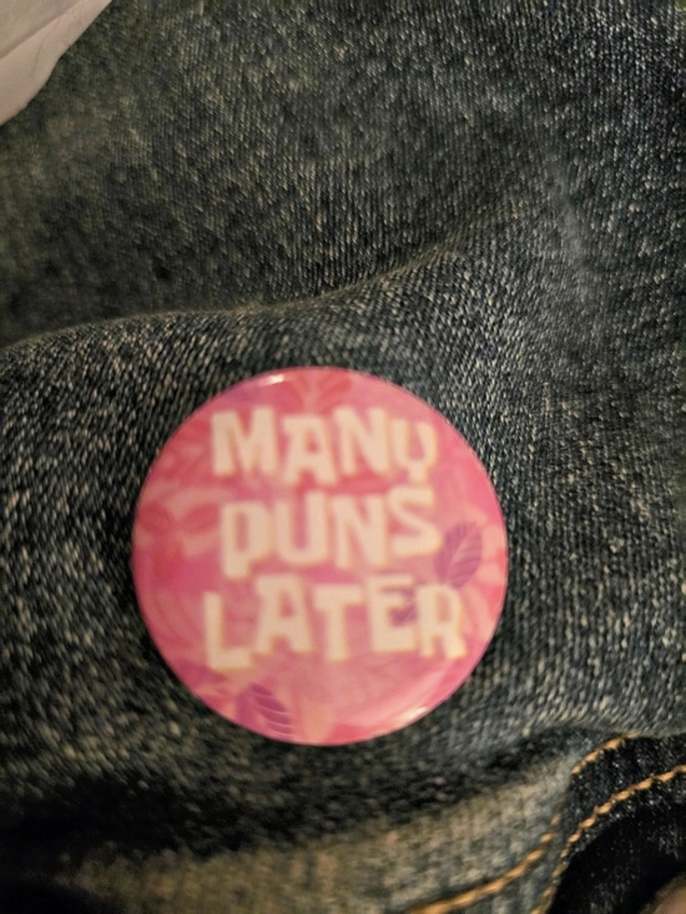 Hot Topic Many Puns Later Button Pink & Black